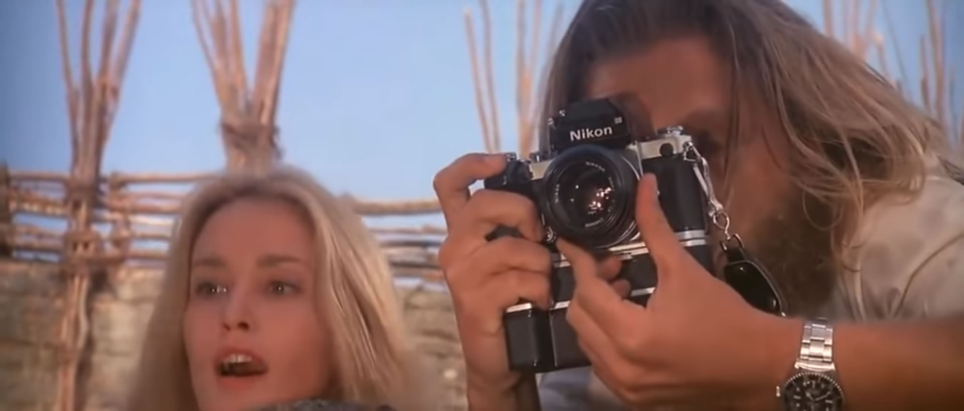 La Nikon F2 con motor drive MD1 nel film King Kong del 1976